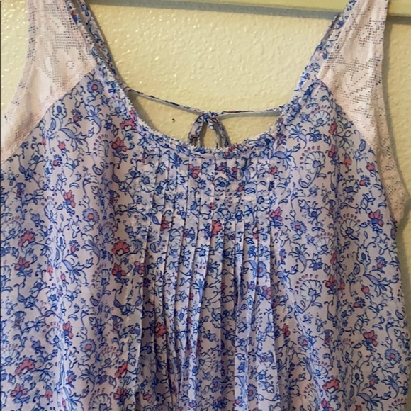 Abercrombie Floral Lace Tank Top (Pink Purple) - Picture 2 of 5